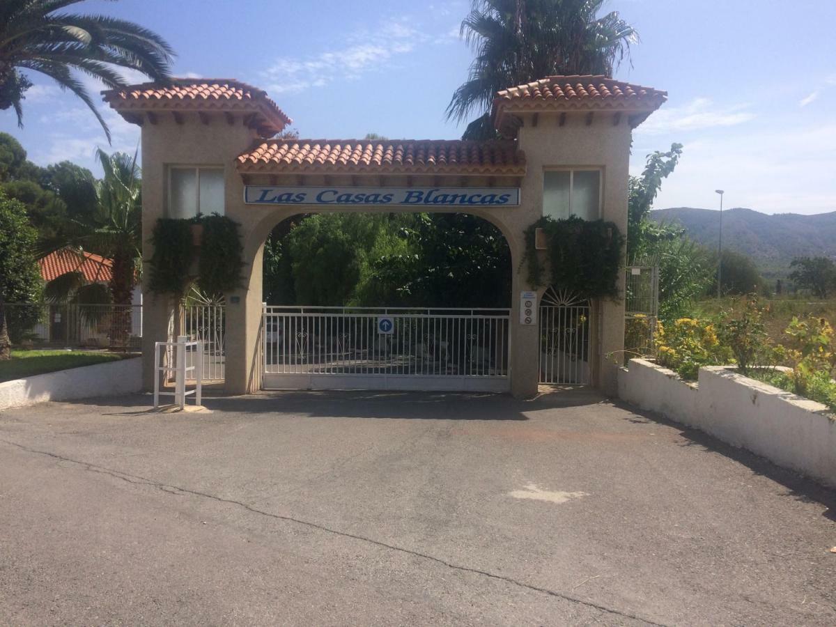 Casas Blancas Bungalow 45 ลาลฟาส เดล ปี ภายนอก รูปภาพ